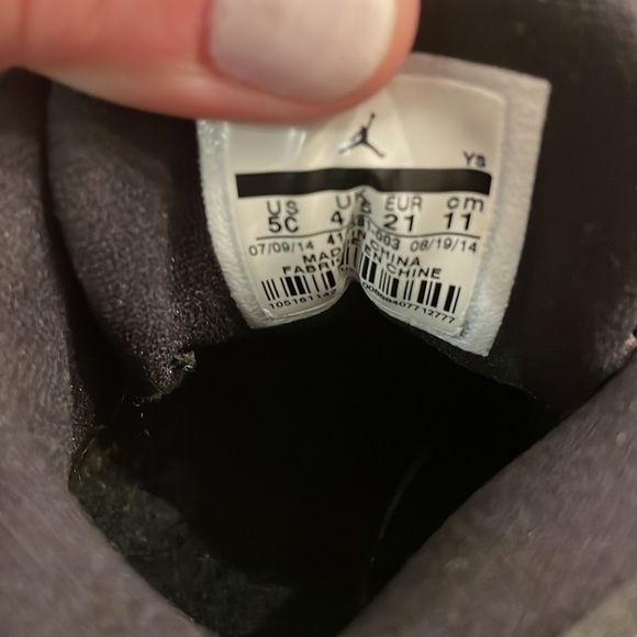 Toddlers Jordan 13s - Picture 5 of 5